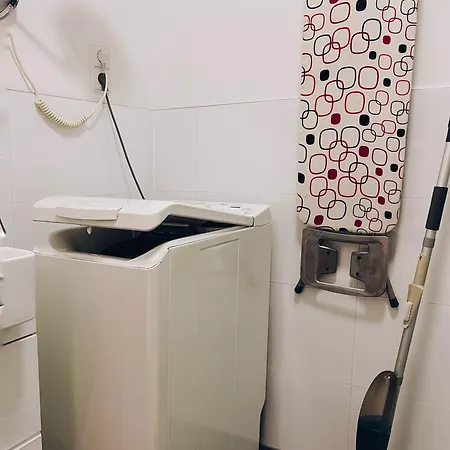 Apartman Neuwertiges Mit Kostenlose Privatparkplatz Auch Fuer Transporter Geeignet R1 *