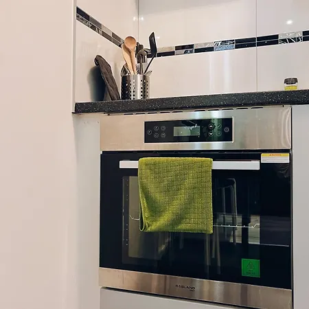 Apartman Neuwertiges Mit Kostenlose Privatparkplatz Auch Fuer Transporter Geeignet R1