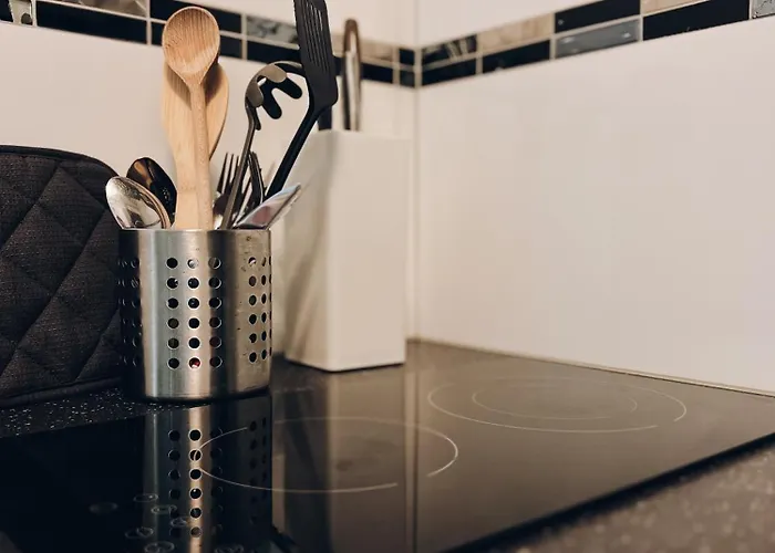 Appartamento Neuwertiges Mit Kostenlose Privatparkplatz Auch Fuer Transporter Geeignet R1 *