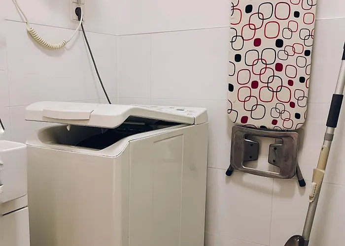 Appartamento Neuwertiges Mit Kostenlose Privatparkplatz Auch Fuer Transporter Geeignet R1 *